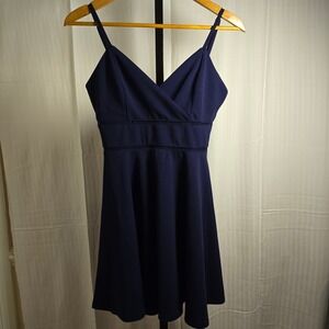 Trixxi Clothing Company Women M Navy Blue Dress Sleeveless VNeck Fit & Flare Zip